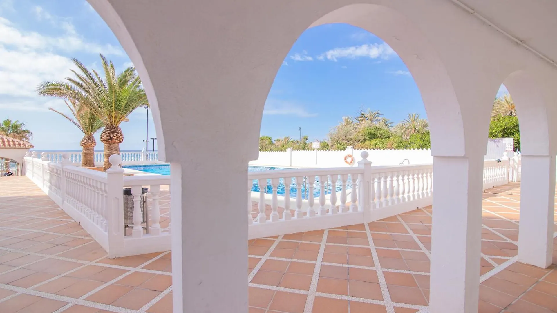 Sea Front Carvajal Apartment Fuengirola